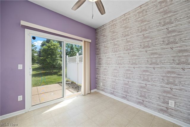 29026 Pembrooke Boulevard, Olmsted Falls, OH 44138