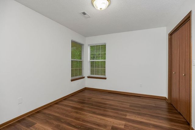 525 S Dyer Street, Odessa, MO 64076