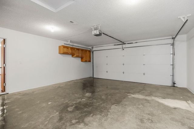 525 S Dyer Street, Odessa, MO 64076
