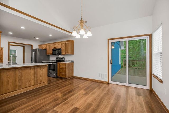 525 S Dyer Street, Odessa, MO 64076