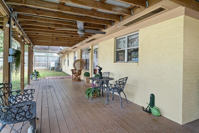 5590 Kohler Street, Beaumont, TX 77706