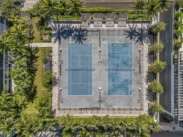 650 NE 32nd St 2104, Miami, FL 33137