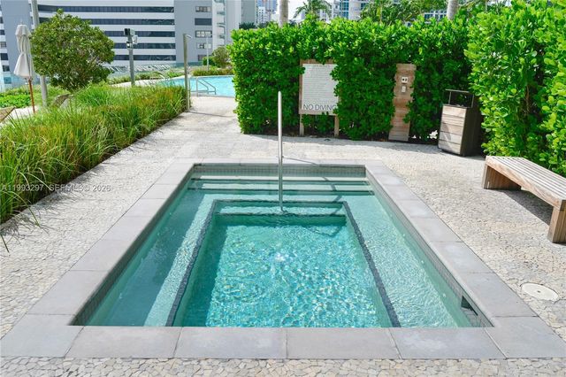 650 NE 32nd St 2104, Miami, FL 33137