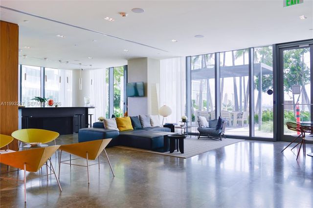 650 NE 32nd St 2104, Miami, FL 33137