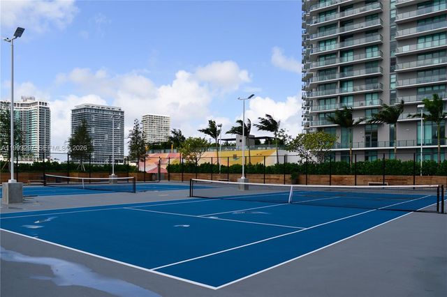 650 NE 32nd St 2104, Miami, FL 33137