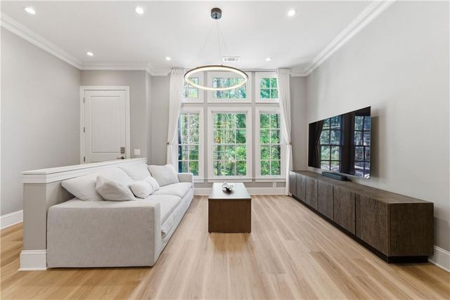 2910 Hermance Drive NE, Brookhaven, GA 30319