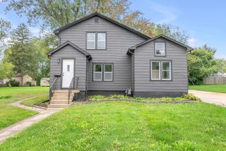 221 N West Street, Crown Point, IN 46307