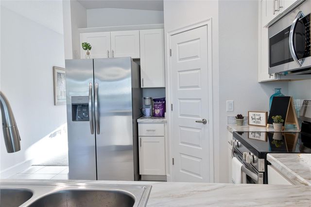 1841 N ROBERTS TRAIL, Bell, FL 32619