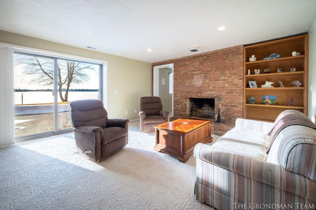 10303 Orchard Lane, Lakeview, MI 48850