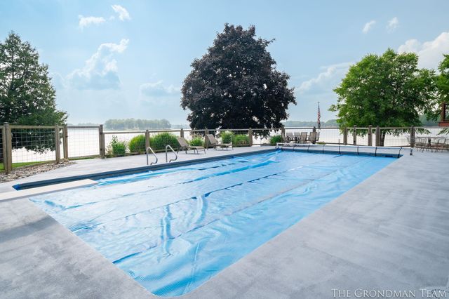 10303 Orchard Lane, Lakeview, MI 48850