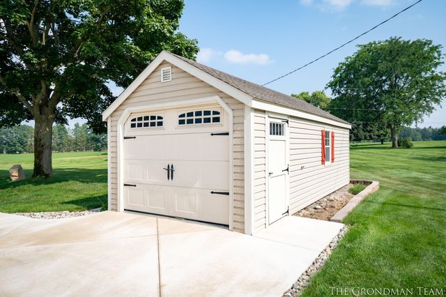 10303 Orchard Lane, Lakeview, MI 48850