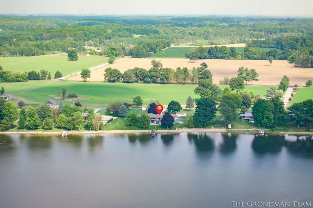 10303 Orchard Lane, Lakeview, MI 48850