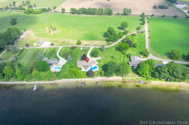 10303 Orchard Lane, Lakeview, MI 48850