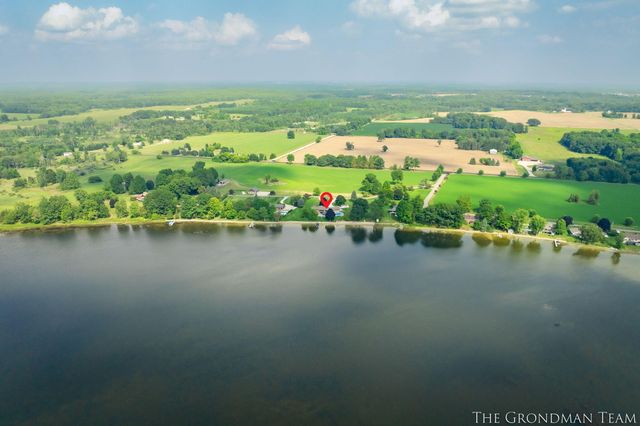 10303 Orchard Lane, Lakeview, MI 48850