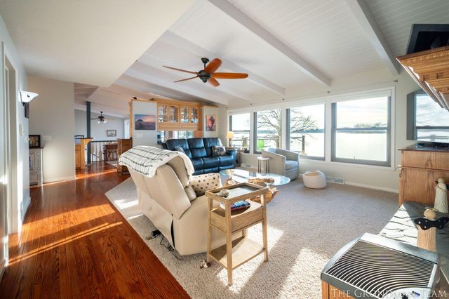 10303 Orchard Lane, Lakeview, MI 48850