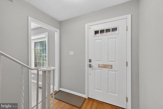 1846 GOLF VIEW CT, Reston, VA 20190