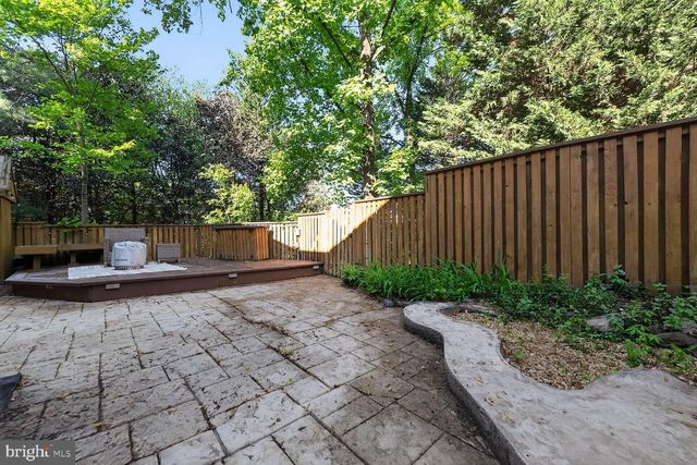 1846 GOLF VIEW CT, Reston, VA 20190