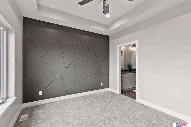 7630 Ponce Drive, Lincoln, NE 68516