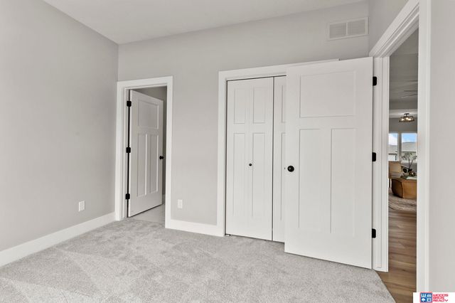 7630 Ponce Drive, Lincoln, NE 68516