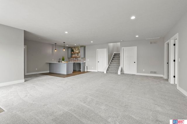 7630 Ponce Drive, Lincoln, NE 68516