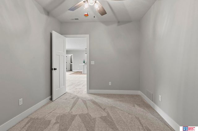 7630 Ponce Drive, Lincoln, NE 68516