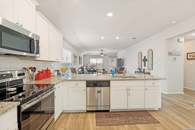1860 Danube, New Braunfels, TX 78130