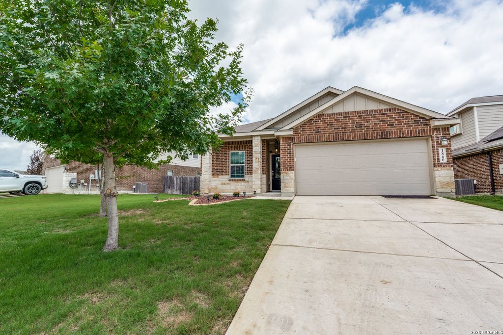 1860 Danube, New Braunfels, TX 78130