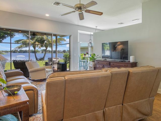 12911 Upper Cove Dr, Wellington, FL 33414