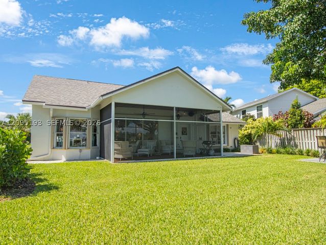 12911 Upper Cove Dr, Wellington, FL 33414