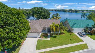 12911 Upper Cove Dr, Wellington, FL 33414