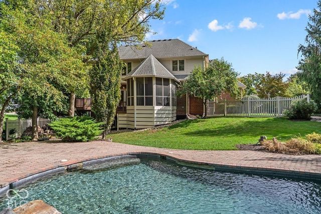 11467 Woods Bay Lane, Indianapolis, IN 46236