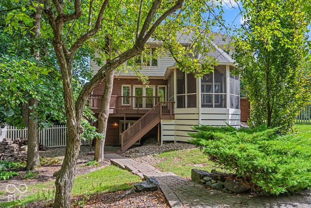 11467 Woods Bay Lane, Indianapolis, IN 46236