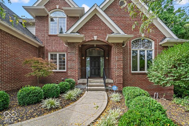 11467 Woods Bay Lane, Indianapolis, IN 46236
