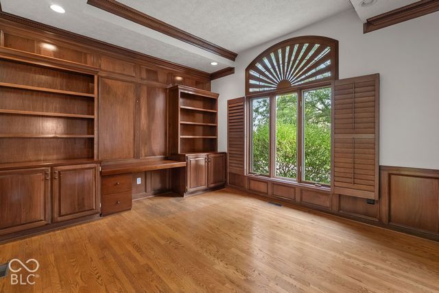 11467 Woods Bay Lane, Indianapolis, IN 46236