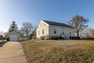 205 Park Street N, Fairfax, MN 55332
