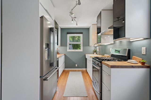 2723 Mcnair Drive N, Robbinsdale, MN 55422