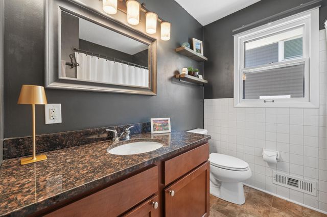 2723 Mcnair Drive N, Robbinsdale, MN 55422