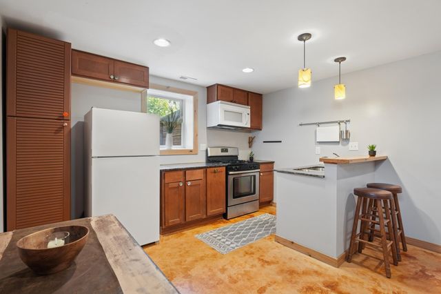 2723 Mcnair Drive N, Robbinsdale, MN 55422