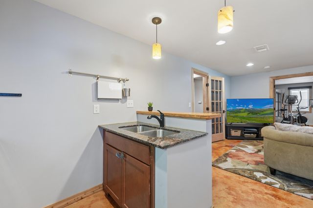 2723 Mcnair Drive N, Robbinsdale, MN 55422