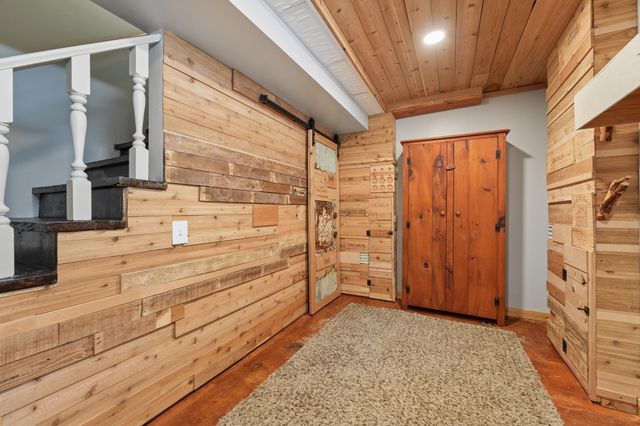 2723 Mcnair Drive N, Robbinsdale, MN 55422