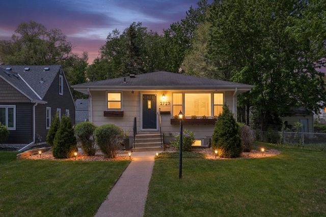 2723 Mcnair Drive N, Robbinsdale, MN 55422