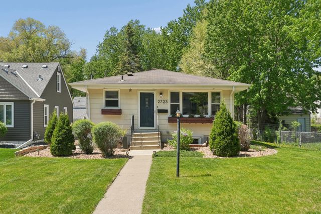2723 Mcnair Drive N, Robbinsdale, MN 55422