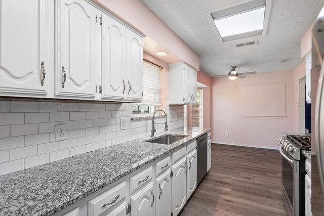 2213 Big Bend Drive, Carrollton, TX 75007