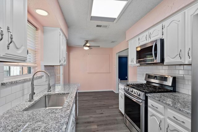 2213 Big Bend Drive, Carrollton, TX 75007