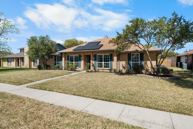 2213 Big Bend Drive, Carrollton, TX 75007