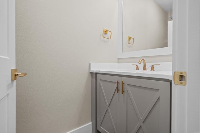 15 Loyola Drive, Hot Springs Village, AR 71909