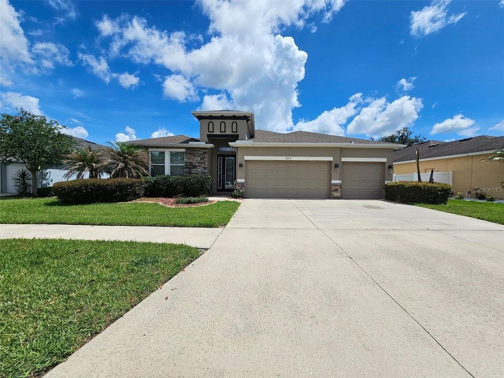 2229 VALTERRA VISTA WAY, Valrico, FL 33594