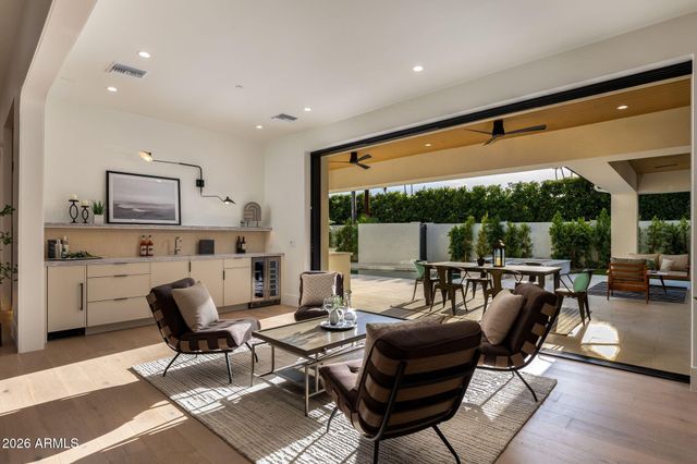 6838 E EXETER Boulevard, Scottsdale, AZ 85251