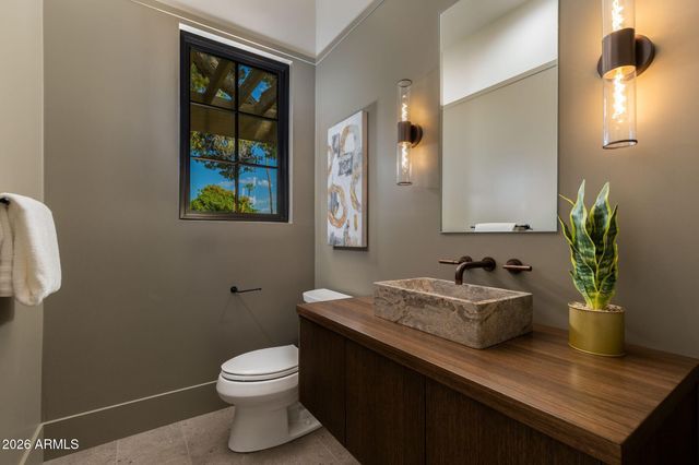 6838 E EXETER Boulevard, Scottsdale, AZ 85251