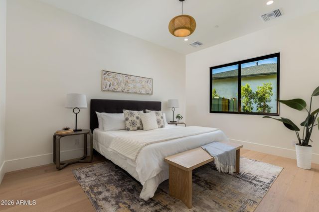 6838 E EXETER Boulevard, Scottsdale, AZ 85251